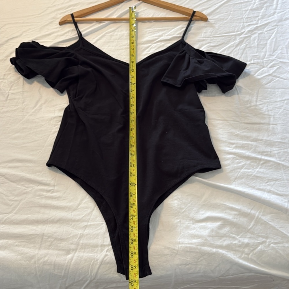 CAD Black Open Shoulders Ruffles Bodysuit Women's XL - Picture 4 of 5
